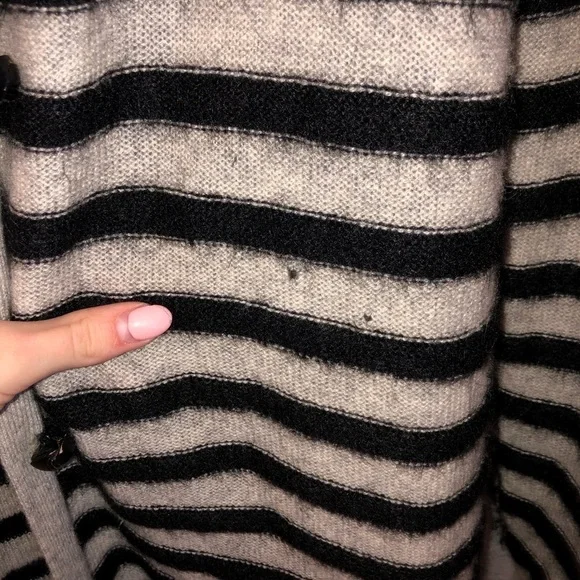 ALC Distressed Cashmere/Mohair Oversized Cardigan - Picture 6 of 9